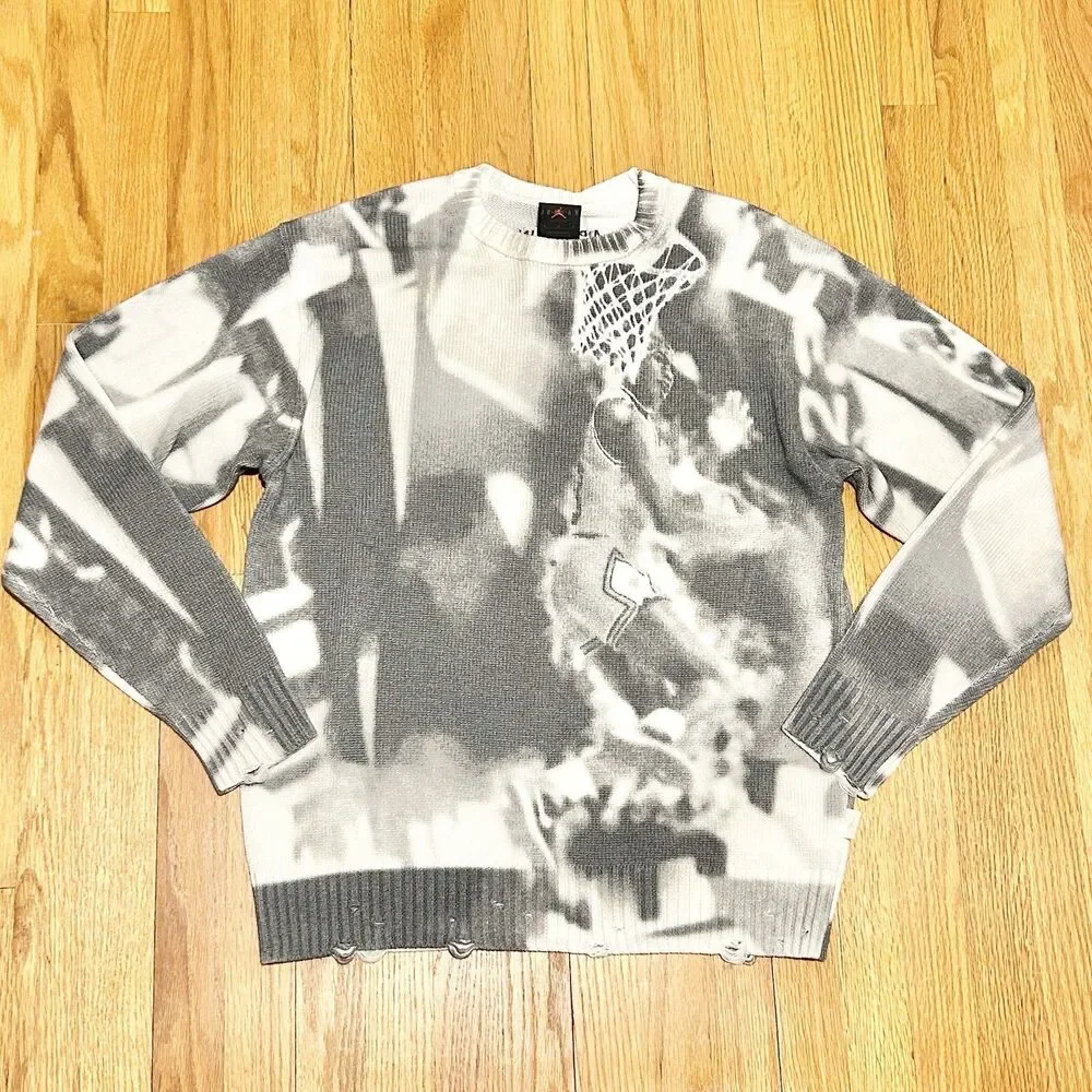 Air Jordan Knit Men’s Size M White Black Graphic Print Crew Sweatshirt Sweater